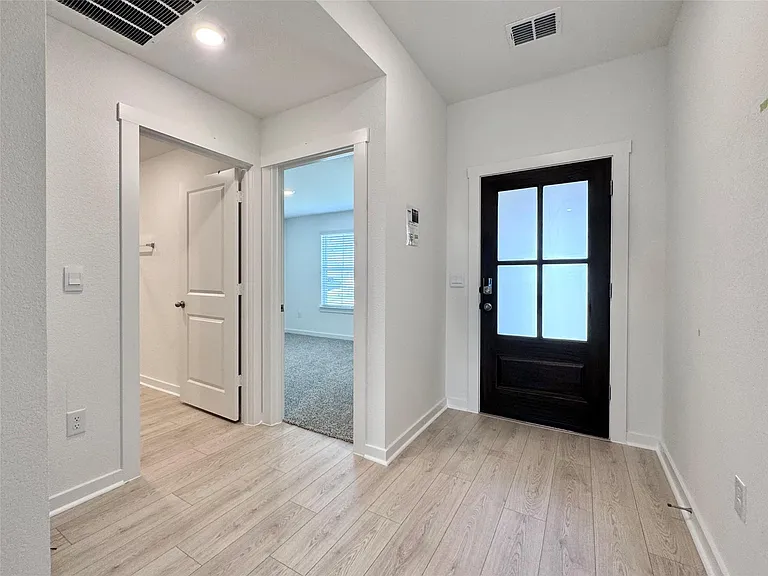 1821 Lazy Acres — Photo 14