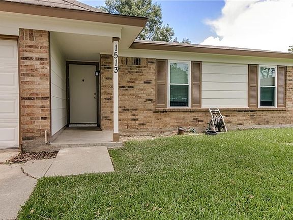 3rd image of 1513 Pelican Ct