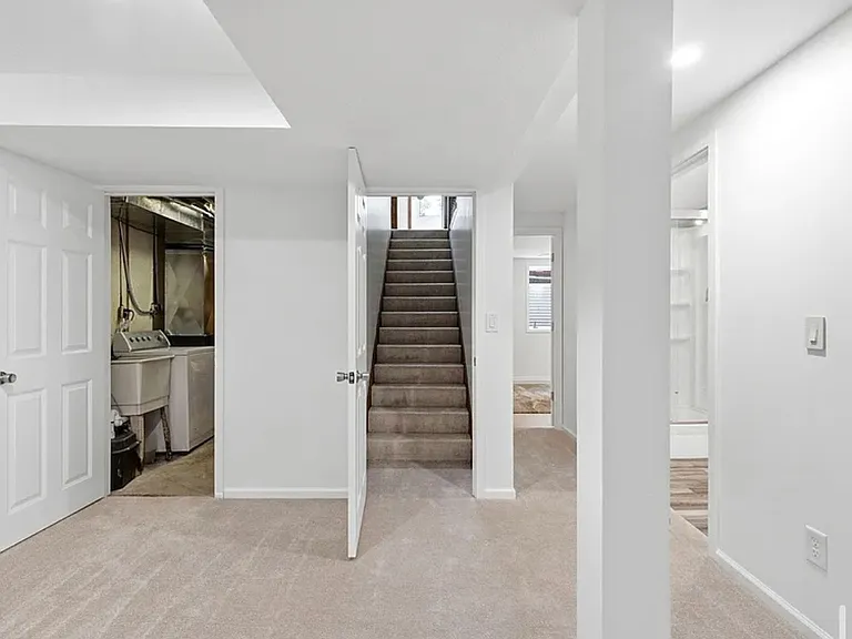 15524 Larch St NW — Photo 11
