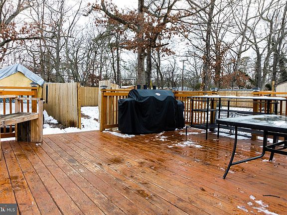 3rd image of 11 Coville Dr