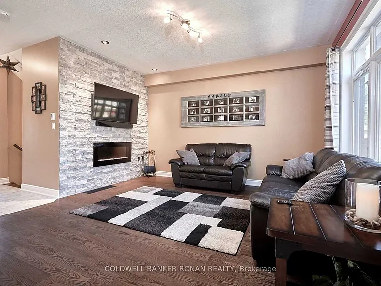 64 Catherine Dr — Photo 6