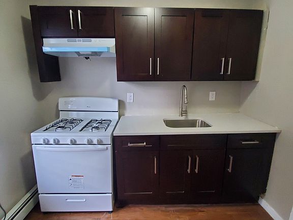 4th image of 240 S Munn Ave Floor 2