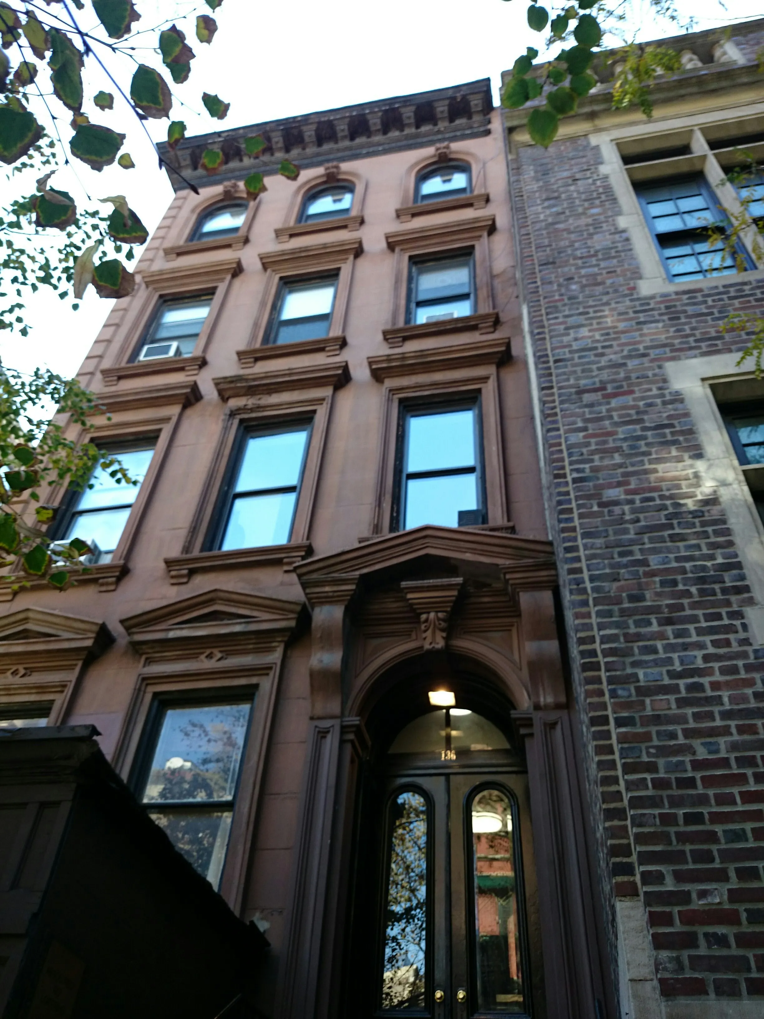 956 Lexington Avenue in Lenox Hill : Sales, Rentals, Floorplans