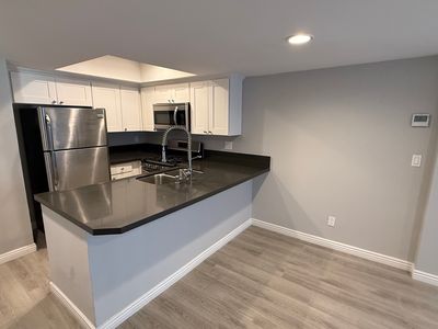 1242 McClellan Dr #202, Los Angeles, CA, 90025