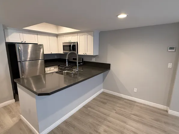 1242 McClellan Dr #202, Los Angeles, CA 90025