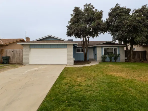 2611 W Sunnyside Court, Visalia, CA 93277