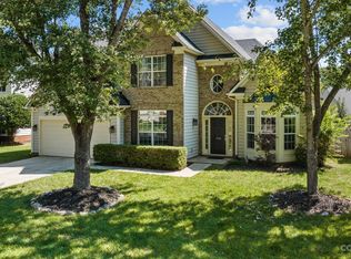 9330 Autumn Applause Dr, Charlotte, NC 28277