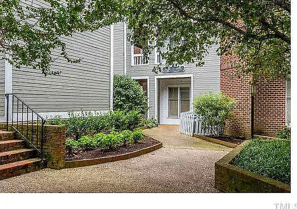 1061 Wirewood Dr #301 — Photo 15