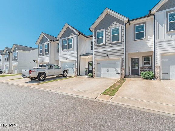 2nd image of 319 Sumac Trail