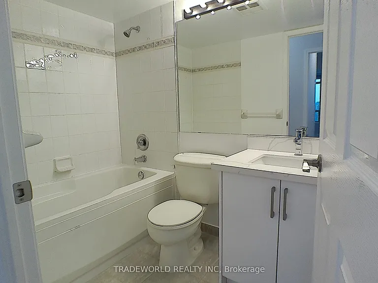 33 Empress Ave #3002 — Photo 19