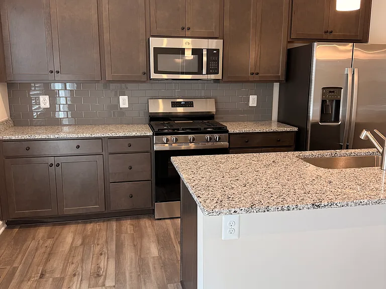 8728 Pioneer Hill Dr — Photo 42