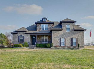906 Sam Johnson Rd, Columbia, TN 38401