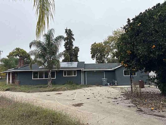 2nd image of 210 Little Ave