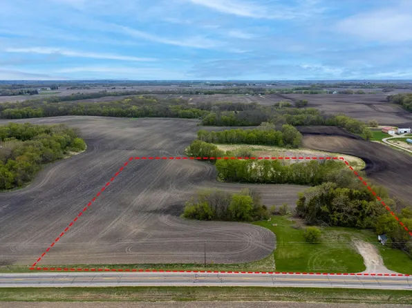 325 County Road 6 SW, Howard Lake, MN 55349