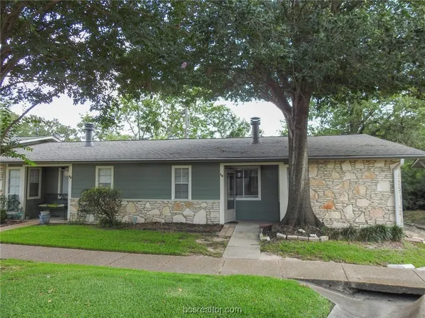 2800 Longmire Dr APT 14, College Station, TX 77845