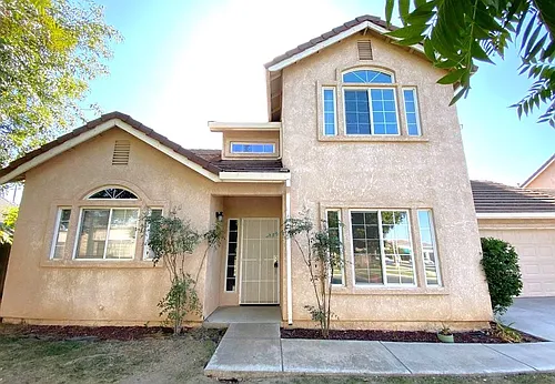 3125 Campus Dr Photo 1