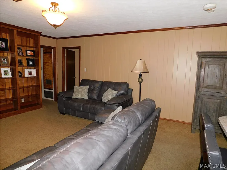 1203 Oates Rd — Photo 13