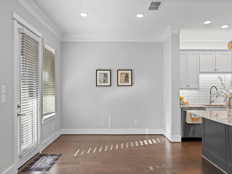 817 Kamano Ave — Photo 13