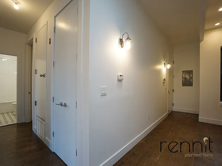 1689 Gates Ave #3F — Photo 10