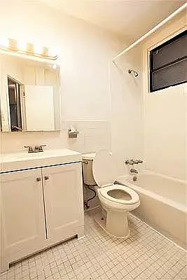 Rented by Metropolitan Property Group | media 37