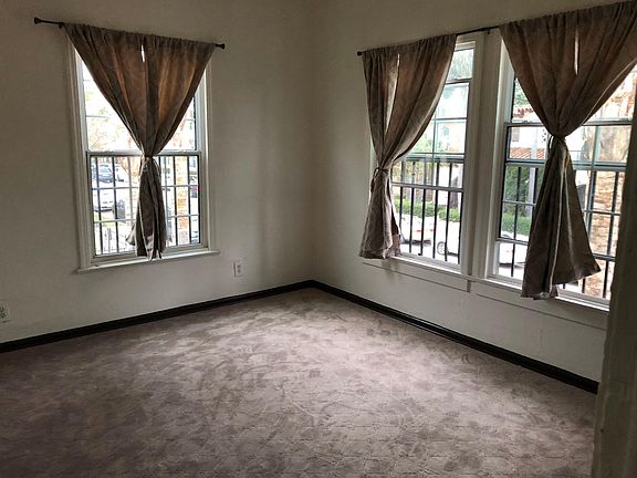 2nd image of 240 W 21st St