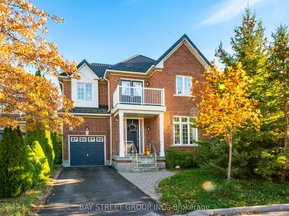 44 Trish Dr, Richmond Hill, ON L4E 5C4