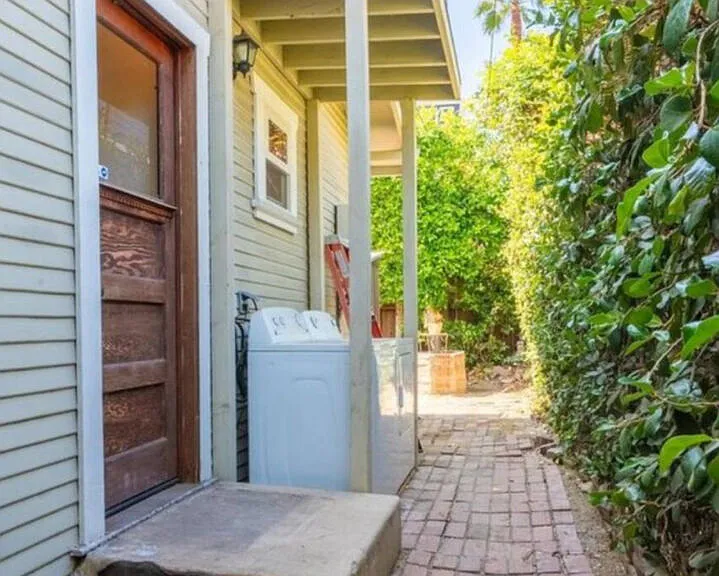 4253 Fountain Ave — Photo 15