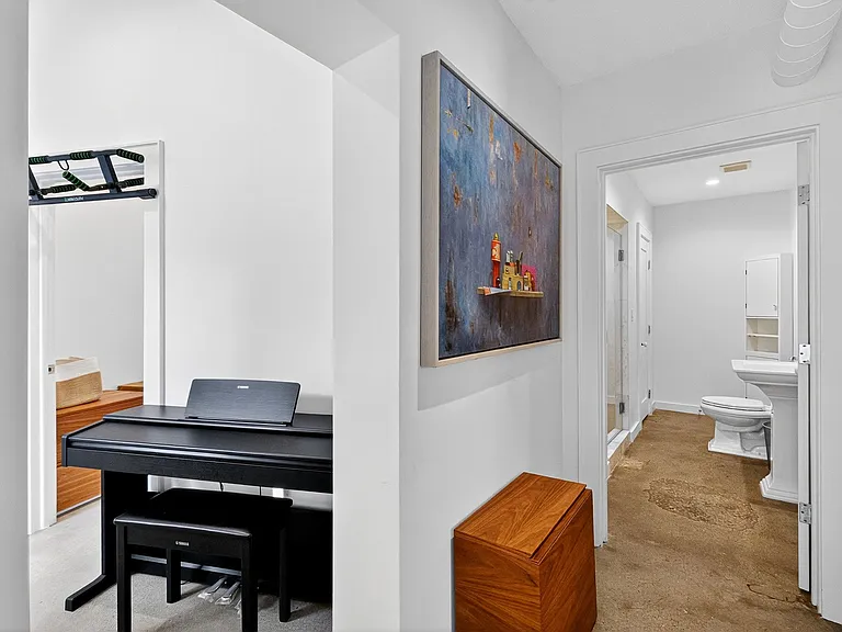 385 Harbor Ct — Photo 35