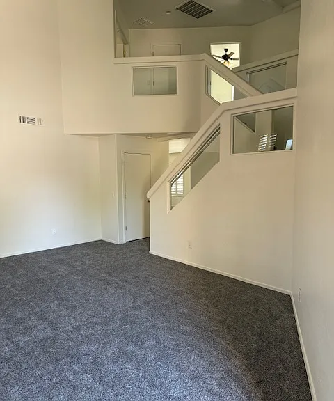 684 E Mayfield Dr — Photo 3