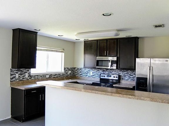 5th image of 9236 Curacao Dr