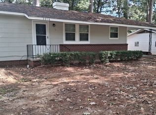 3016 Charleston Dr, Jackson, MS 39212