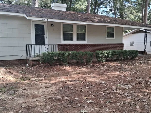3016 Charleston Dr, Jackson, MS 39212
