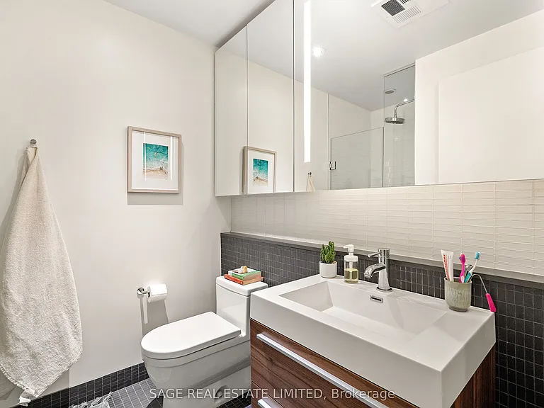 8 Dovercourt Rd #216 — Photo 8