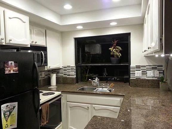 2nd image of 4425 Kansas St