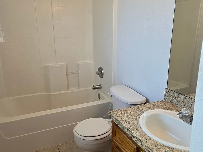 506 Primrose Dr — Photo 6