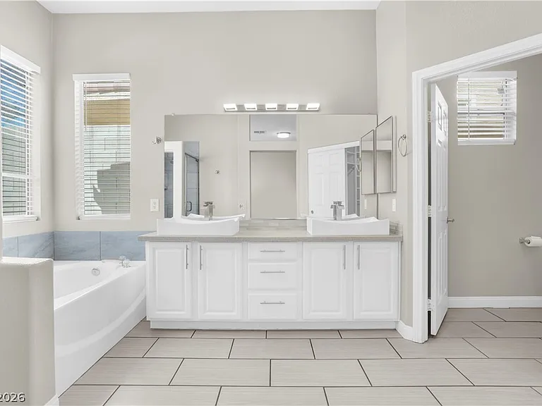 10137 Snow Crest Pl — Photo 20