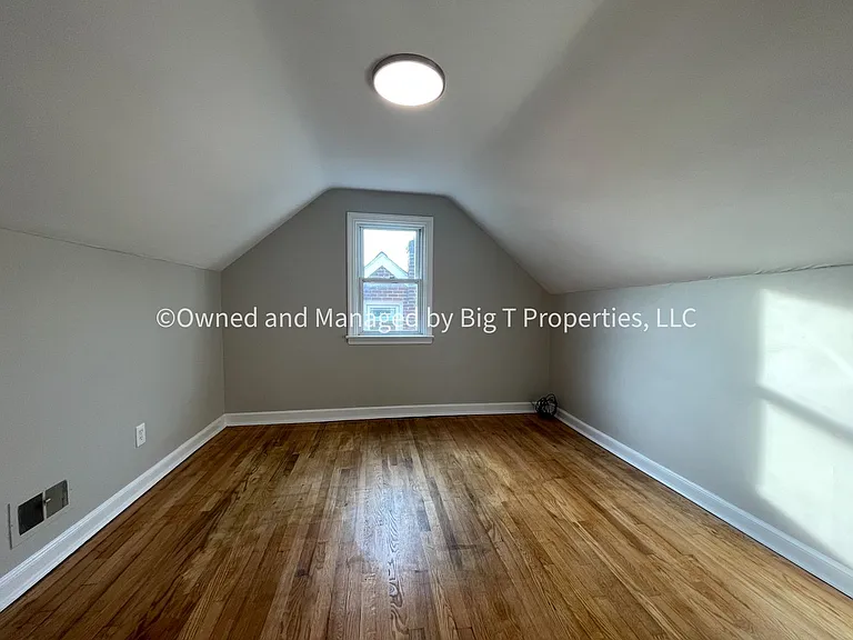 1601 E Latimer Pl — Photo 9