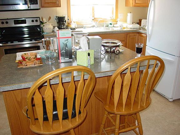 4th image of 425 Crestwood Ct SE