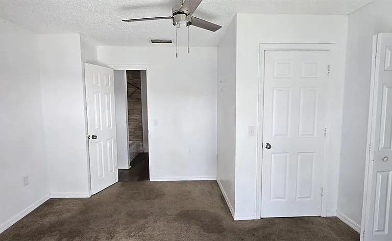671 Royalty Ct #A — Photo 12