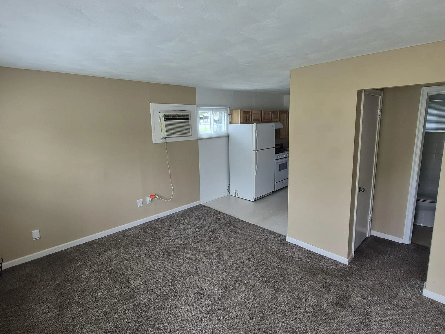 2 bed, 616 sqft, $1,395 — Photo 2
