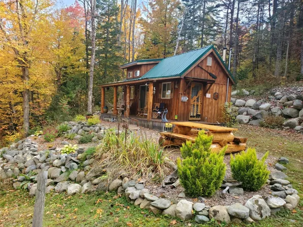 595 Dalton Road, Dalton, NH 03598