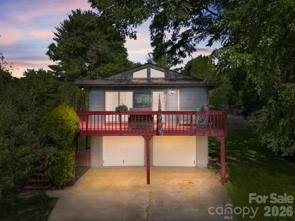 65 Spencer St, Clyde, NC 28721