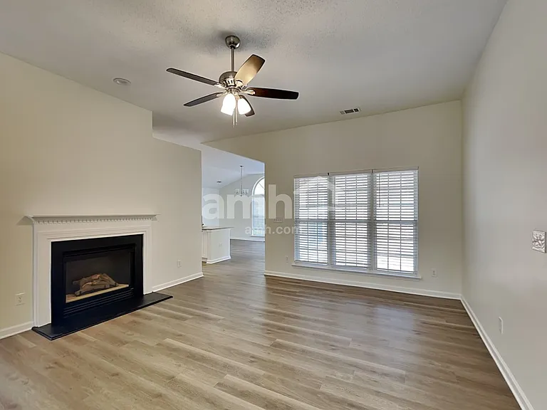 12619 Waterfall Pl — Photo 9