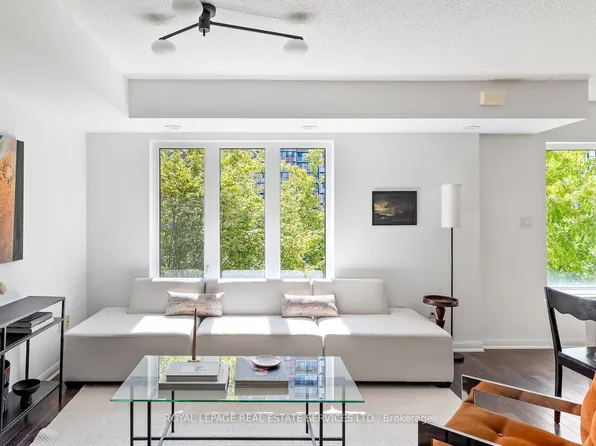 7 Foundry Ave #227, Toronto, ON M6H 0B7