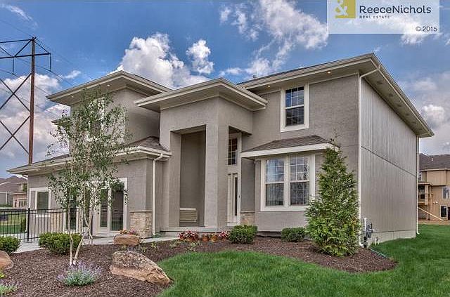 Pictures are of our Somerset Model in Wyngate.