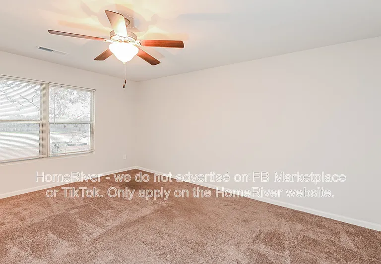 196 Daisy Cir — Photo 7
