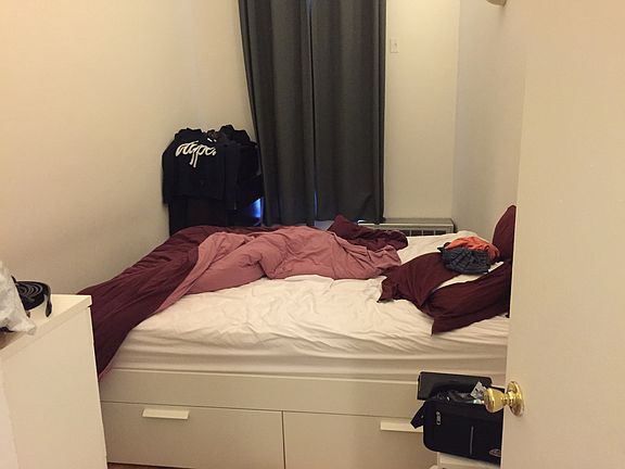 4th image of 23 W 82nd St APT 2C