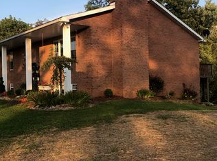 712 Montgomery Hill Rd, Walker, WV 26180
