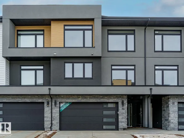 7121 May Cres NW #53, Edmonton, AB T6R 0X2