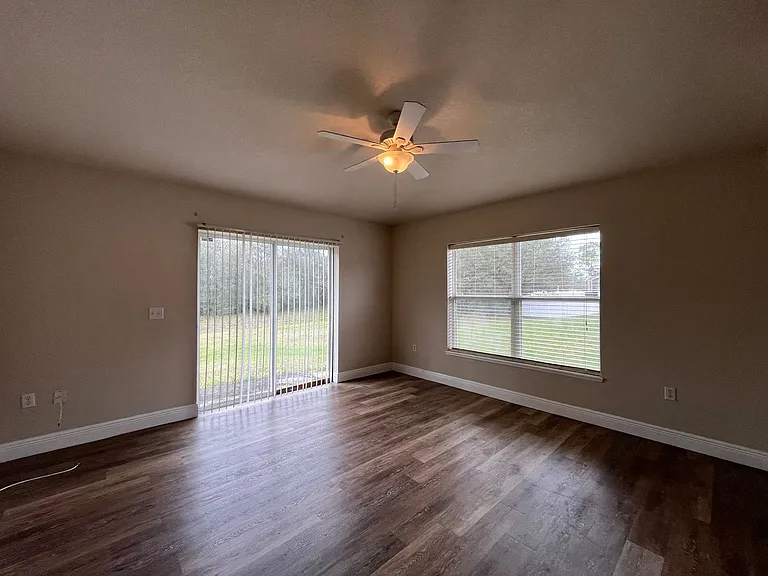 459 Rio Grande Ln — Photo 13
